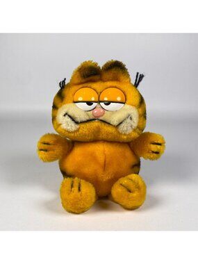 1981 Garfield Plush Stuffed Animal Toy United Feature Syndicate Sitting Fat Cat
